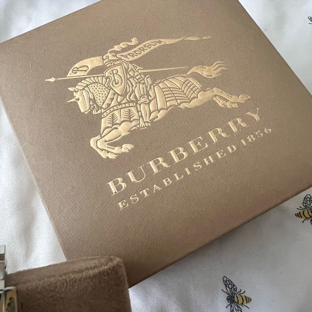Burberry Gold and Silver Men's Watch - Picture 5 of 5